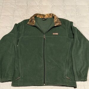 Columbia Performance Hunting Gear Forest Green Fleece Jacket with Camo Collar